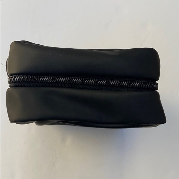 Christian Dior Makeup Case - Picture 8 of 16